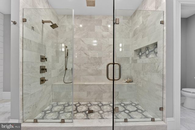 7002 RIVER OAKS DR, Mclean, VA 22101