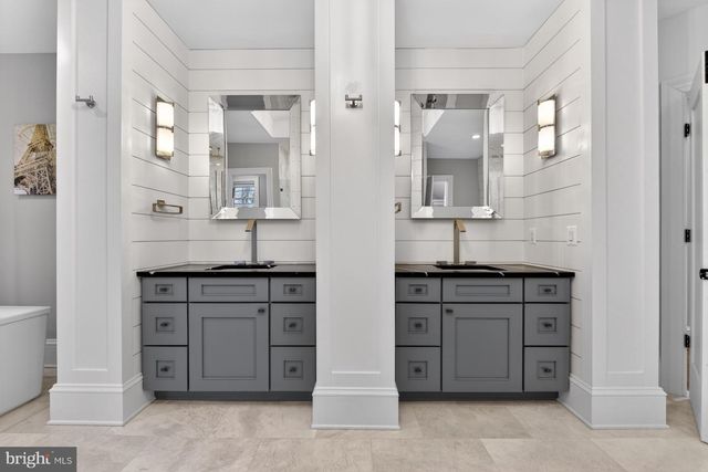 7002 RIVER OAKS DR, Mclean, VA 22101