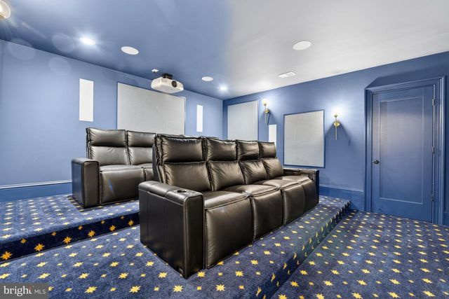 7002 RIVER OAKS DR, Mclean, VA 22101