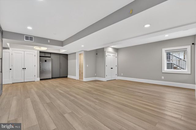 7002 RIVER OAKS DR, Mclean, VA 22101