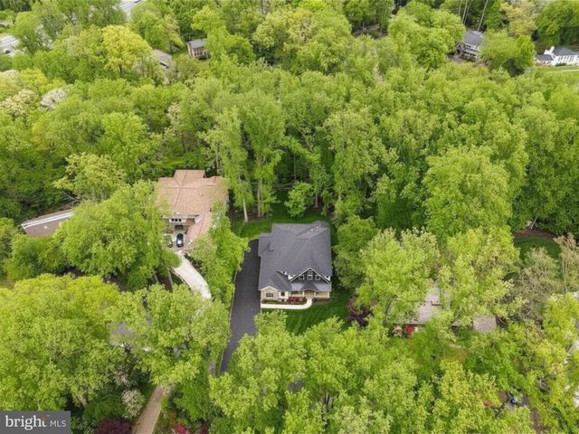 7002 RIVER OAKS DR, Mclean, VA 22101