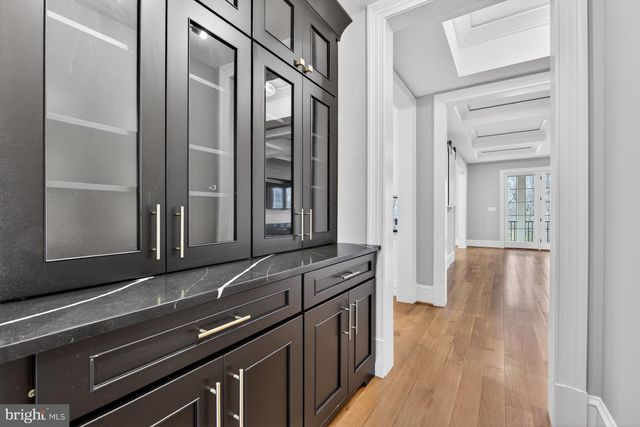 7002 RIVER OAKS DR, Mclean, VA 22101