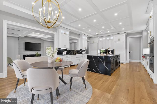 7002 RIVER OAKS DR, Mclean, VA 22101