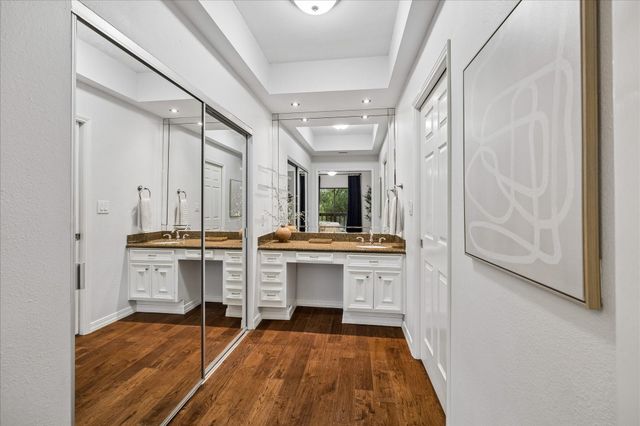 11711 Memorial Drive 272, Houston, TX 77024