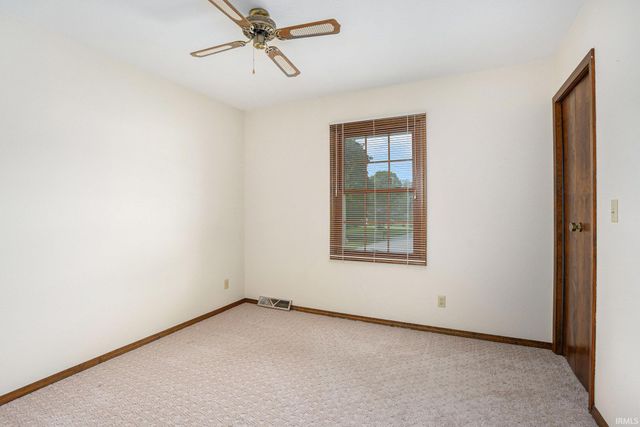 17633 Cobblestone Court, South Bend, IN 46635