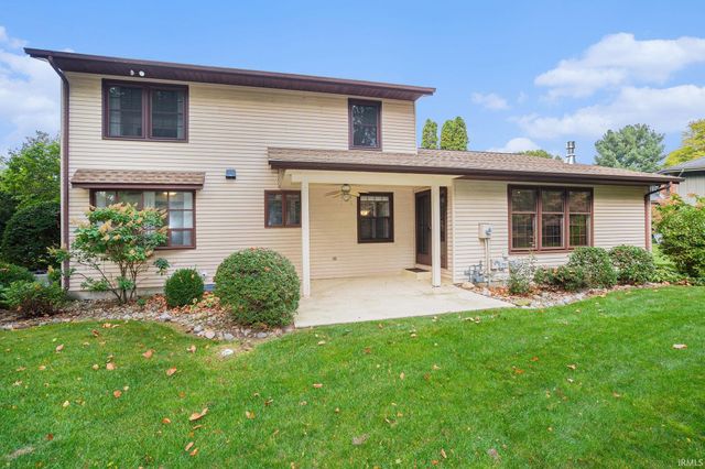 17633 Cobblestone Court, South Bend, IN 46635