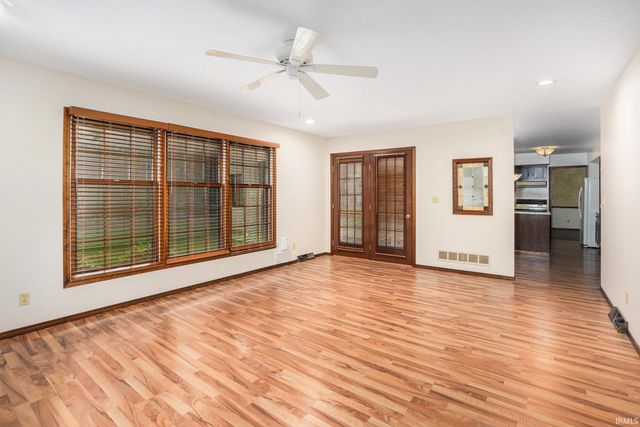 17633 Cobblestone Court, South Bend, IN 46635