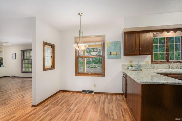 17633 Cobblestone Court, South Bend, IN 46635
