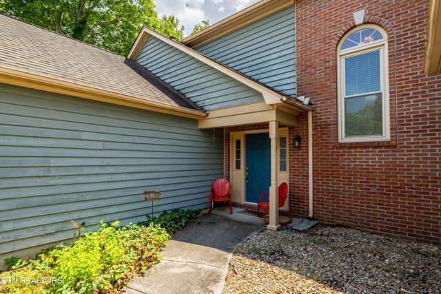 1425 Secretariat Blvd, Knoxville, TN 37931