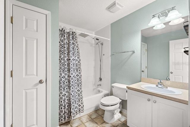 185 PEARL LAKE CAUSEWAY 214, Altamonte Springs, FL 32714