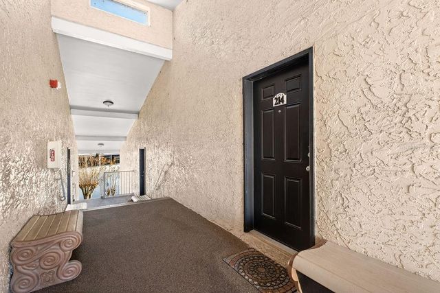 185 PEARL LAKE CAUSEWAY 214, Altamonte Springs, FL 32714