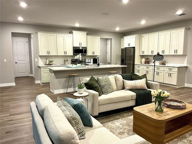 15195 DUSKY WARBLER ROAD, Brooksville, FL 34614