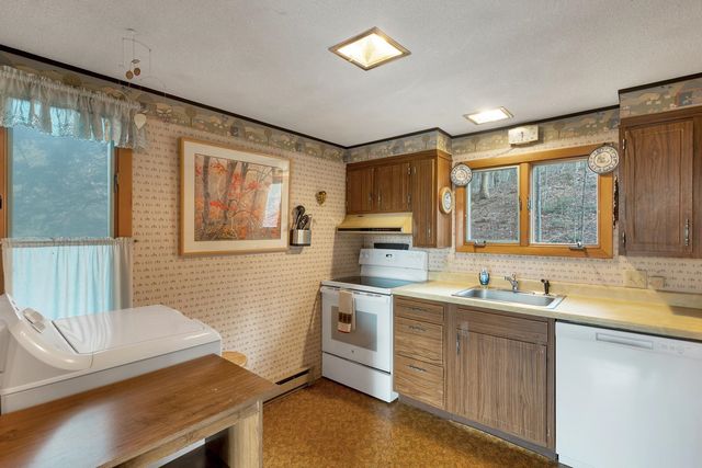 30 Chapman Circle, Campton, NH 03223