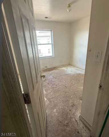 328 Hawthorne Ave, Newark City, NJ 07112