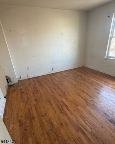 328 Hawthorne Ave, Newark City, NJ 07112