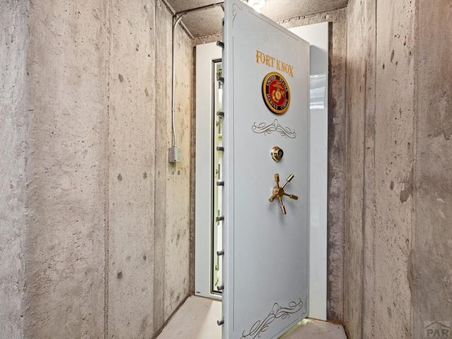 1107 S Papago Dr, Pueblo West, CO 81007