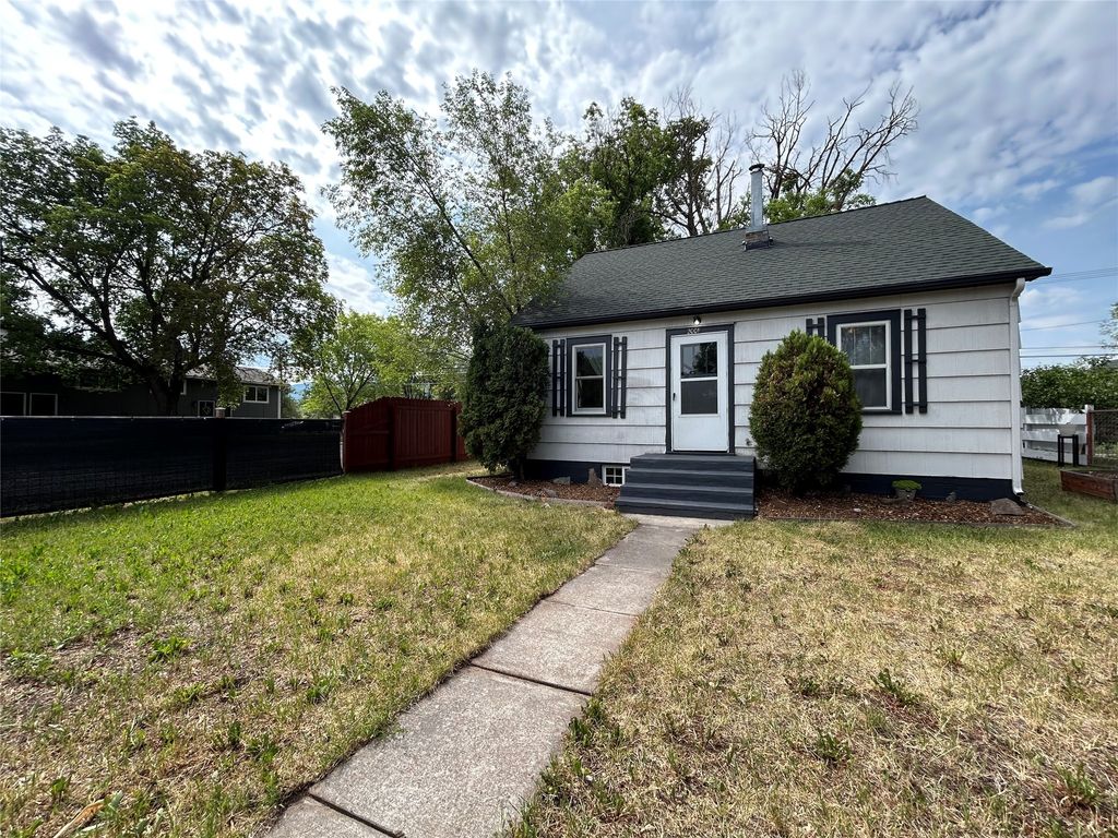 Image 1 of property listing at 2001 S 14th Street W, Missoula, MT 59801