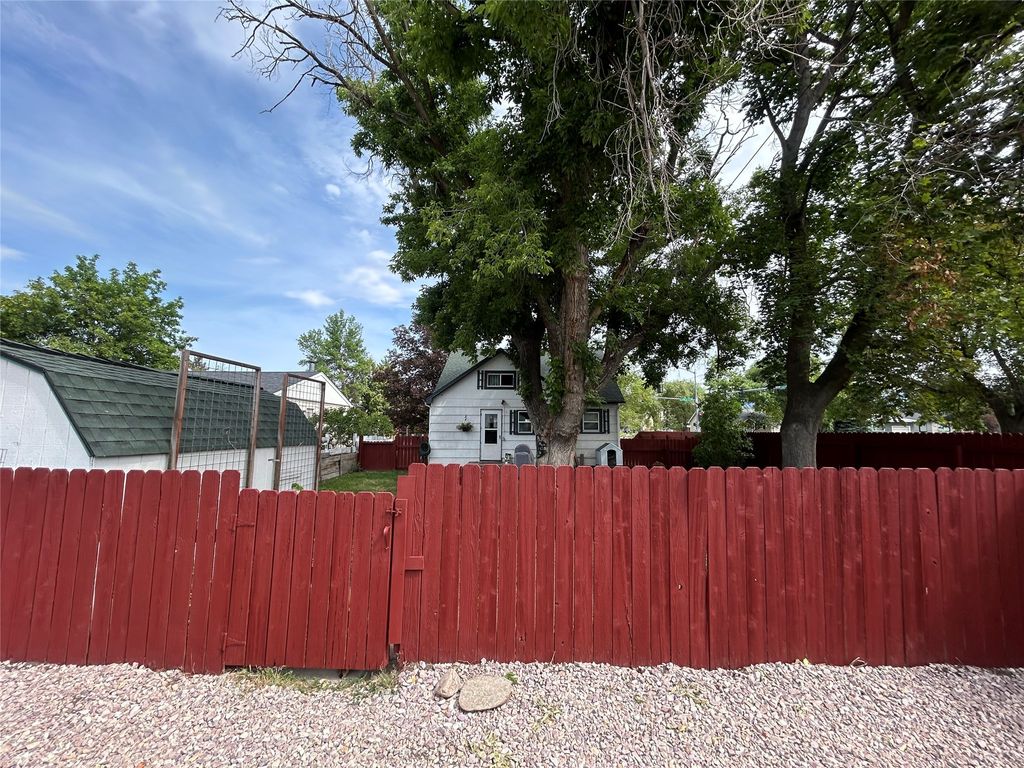 Image 34 of property listing at 2001 S 14th Street W, Missoula, MT 59801
