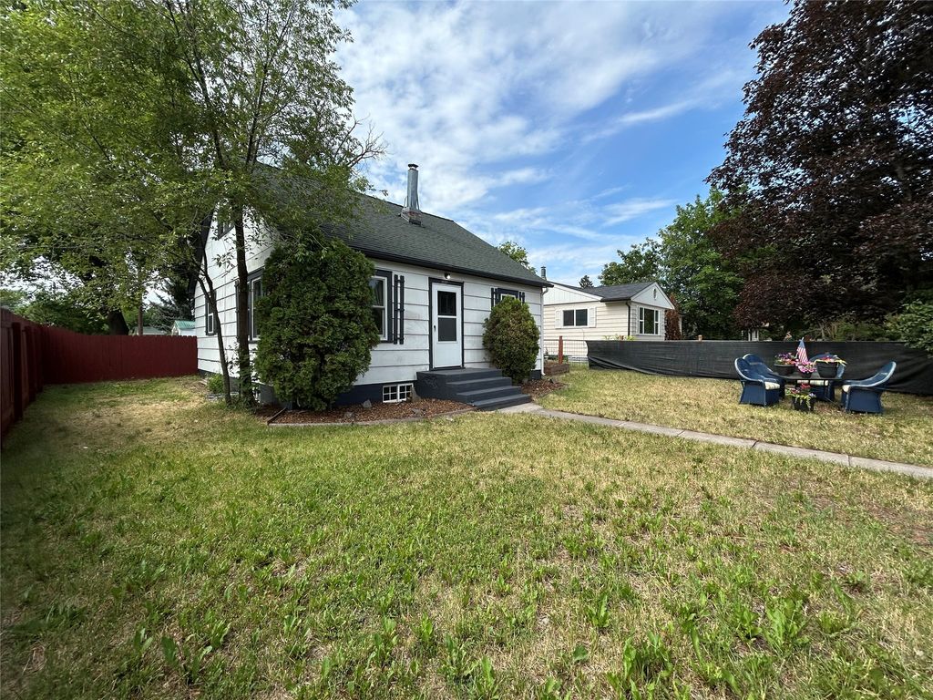 Image 5 of property listing at 2001 S 14th Street W, Missoula, MT 59801