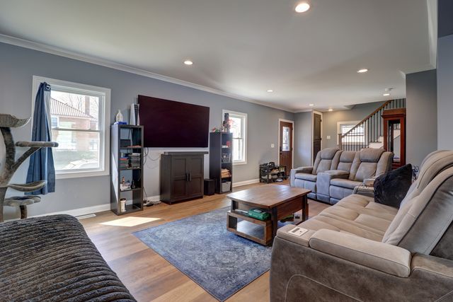 1501 1st Avenue, Sterling, IL 61081