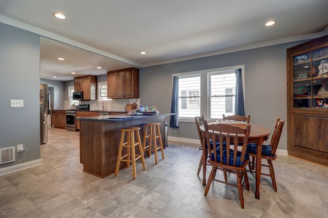 1501 1st Avenue, Sterling, IL 61081