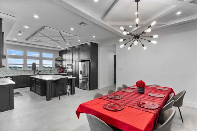 2426 Loxley Dr, Corpus Christi, TX 78415