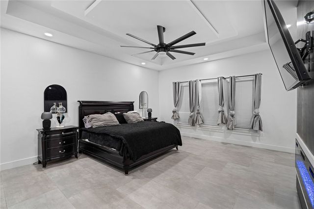 2426 Loxley Dr, Corpus Christi, TX 78415