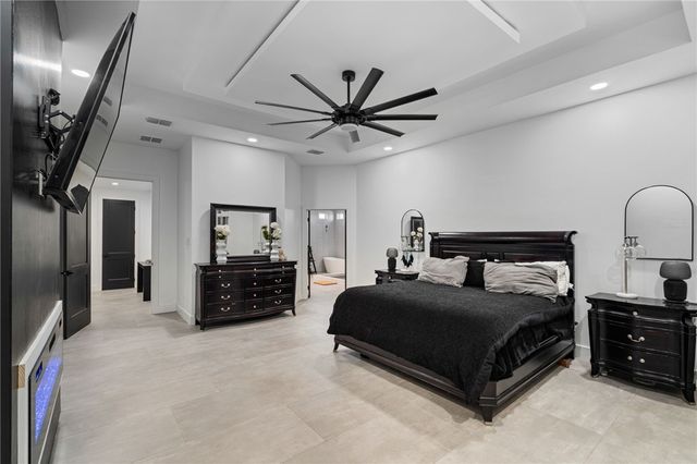 2426 Loxley Dr, Corpus Christi, TX 78415