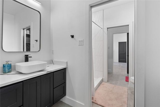 2426 Loxley Dr, Corpus Christi, TX 78415