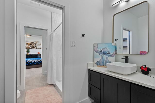 2426 Loxley Dr, Corpus Christi, TX 78415