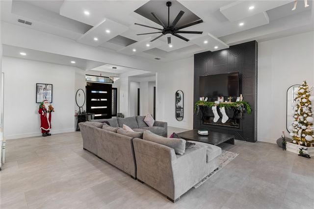 2426 Loxley Dr, Corpus Christi, TX 78415