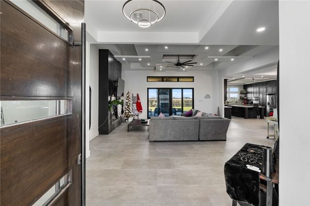 2426 Loxley Dr, Corpus Christi, TX 78415