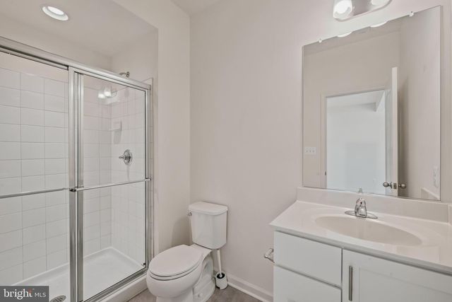 242 CHARTERHOUSE ST, Falling Waters, WV 25419