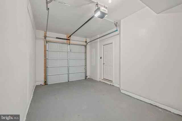 242 CHARTERHOUSE ST, Falling Waters, WV 25419