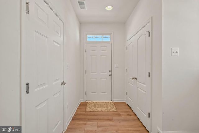 242 CHARTERHOUSE ST, Falling Waters, WV 25419