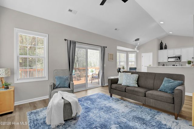 203 Everett Yopp Drive, Sneads Ferry, NC 28460