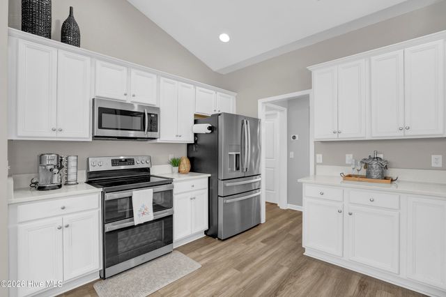 203 Everett Yopp Drive, Sneads Ferry, NC 28460