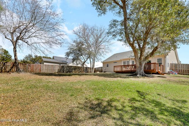 203 Everett Yopp Drive, Sneads Ferry, NC 28460