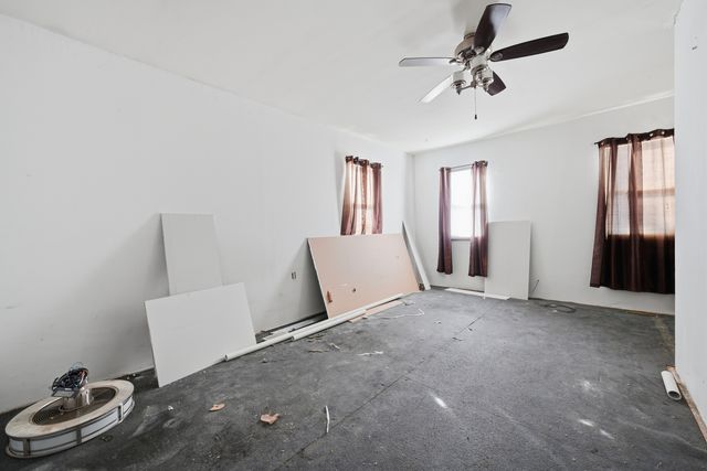 8750 S Princeton Avenue, Chicago, IL 60620