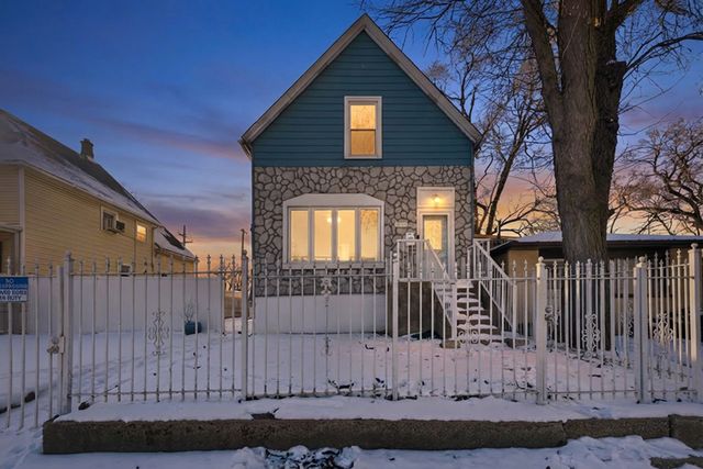 8750 S Princeton Avenue, Chicago, IL 60620