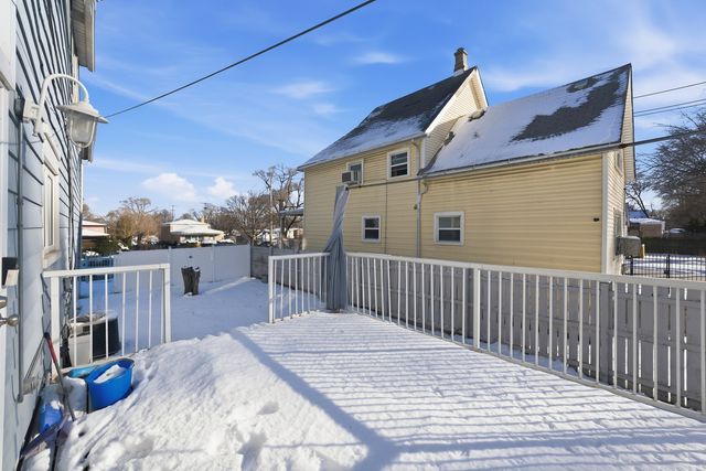 8750 S Princeton Avenue, Chicago, IL 60620