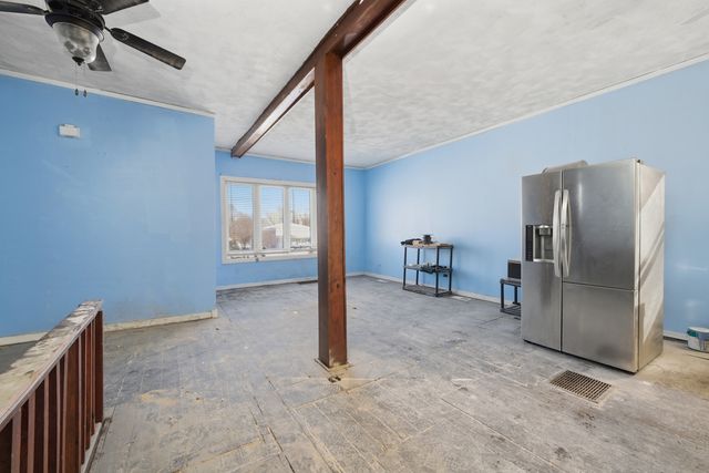 8750 S Princeton Avenue, Chicago, IL 60620