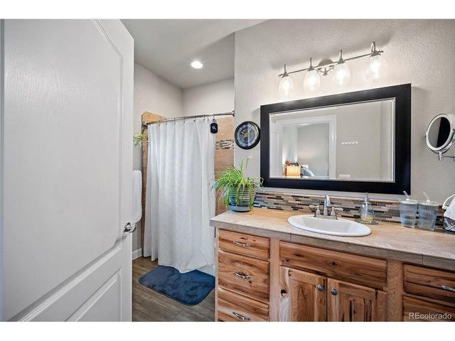 1101 Ptarmigan Dr, Woodland Park, CO 80863