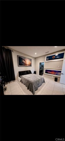 812 Brickyard, Costa Mesa, CA 92627