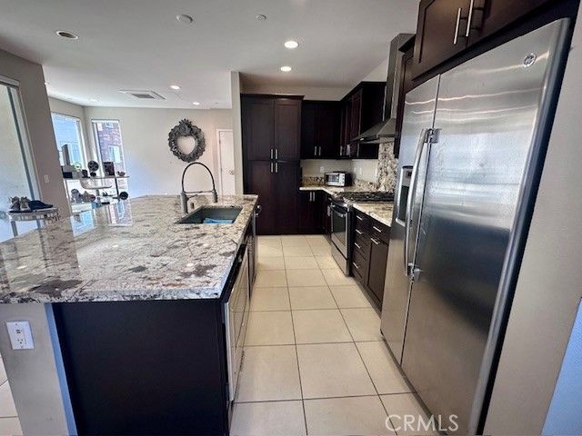 812 Brickyard, Costa Mesa, CA 92627