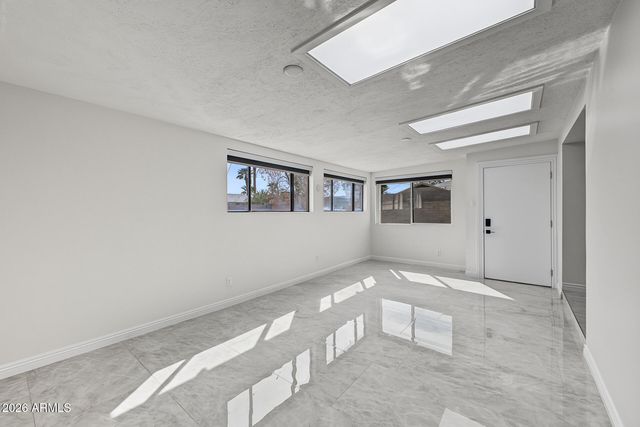 7525 E MORELAND Street, Scottsdale, AZ 85257