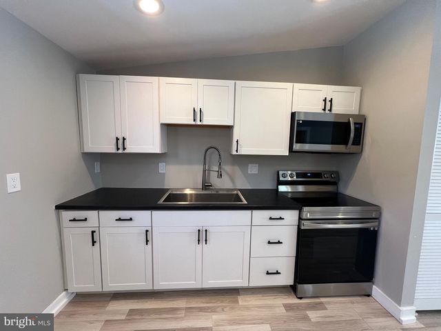 33 GEORGE MASON ROAD, Stafford, VA 22554