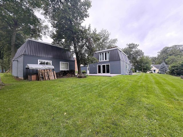 1710 Cherry Lane, Cedar Falls, IA 50613