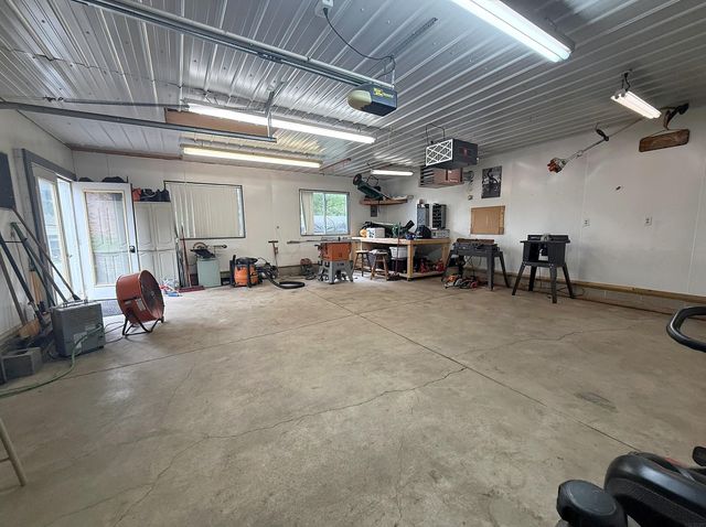 1710 Cherry Lane, Cedar Falls, IA 50613