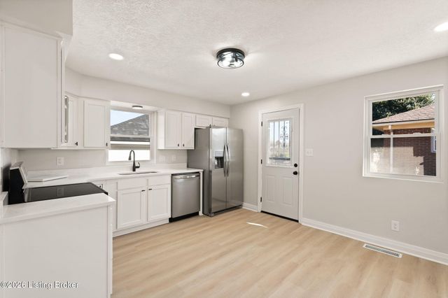 2617 Neblett Ave, Louisville, KY 40216